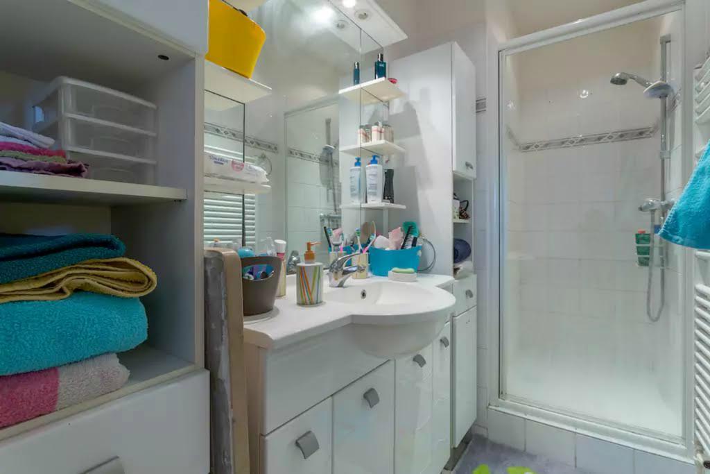 T3 55M2 & Garage, Proche Saone, Et 5 Min Vieux Lyon Via Metro D Apartment Bagian luar foto